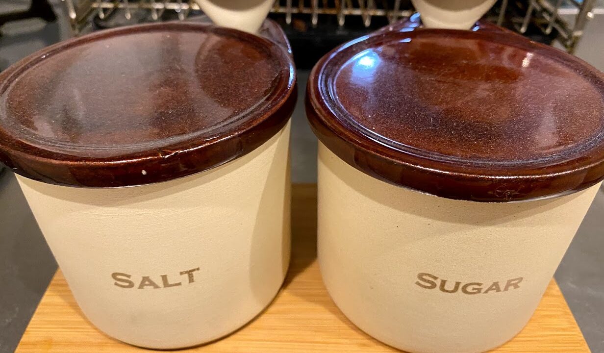 砂糖と塩が固まらないオススメの保存容器はこれだ Oayublog